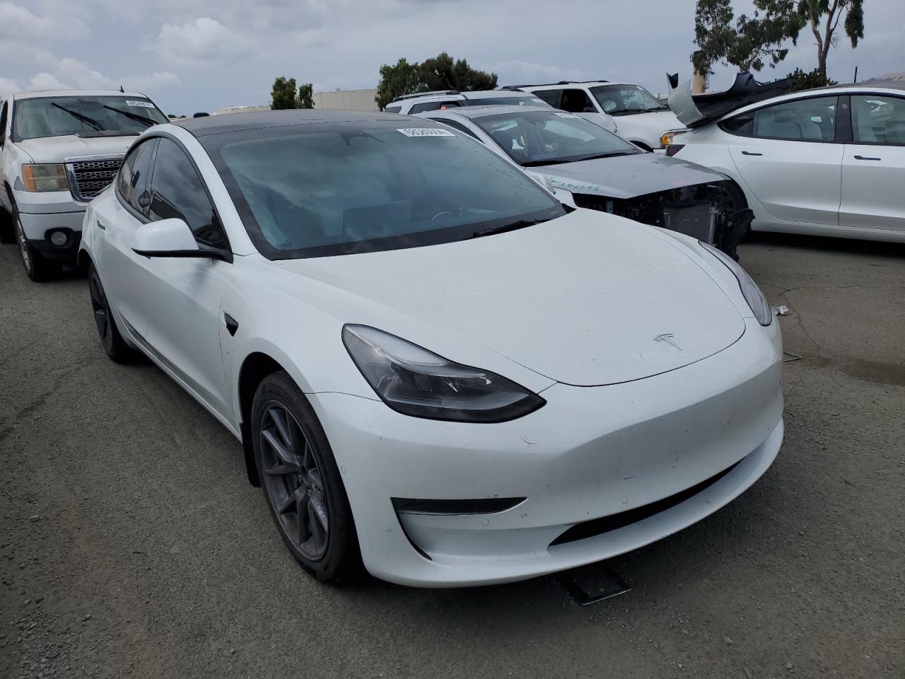 2022 Tesla Model 3 VIN: 5YJ3E1EA2NF340703 Lot: 68580664