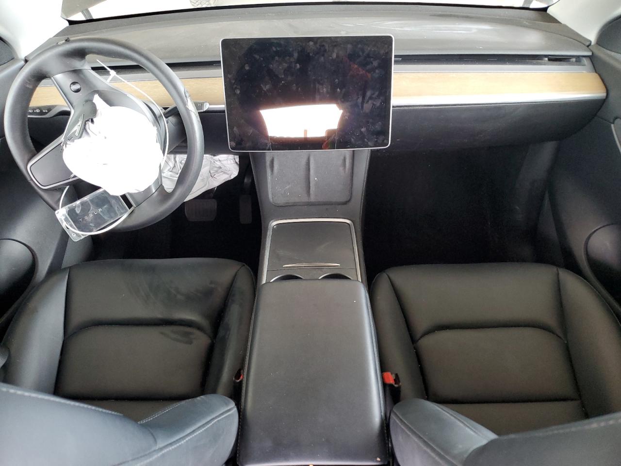 7SAYGDEE8NA005983 2022 Tesla Model Y