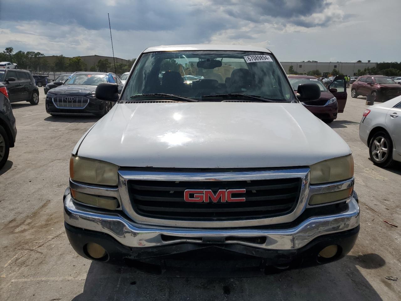 2GTEC13T051193612 2005 GMC New Sierra C1500