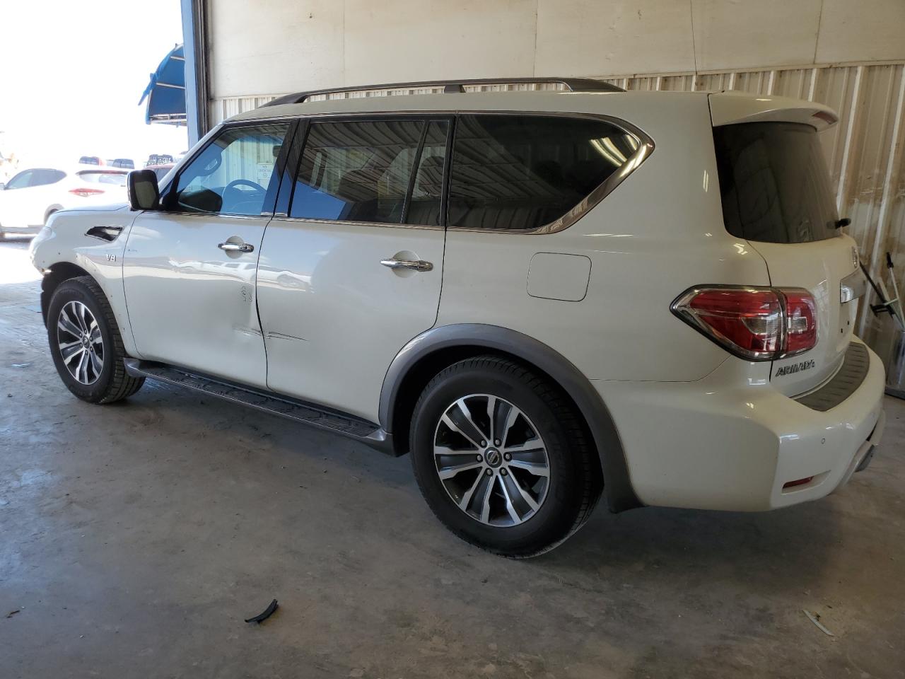 JN8AY2ND5H9003623 2017 Nissan Armada Sv