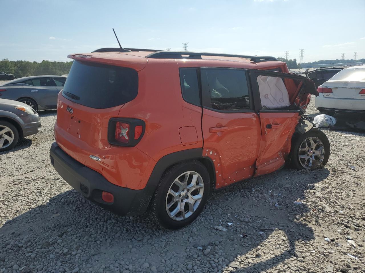 2015 Jeep Renegade Latitude VIN: ZACCJABT3FPB80570 Lot: 68944224