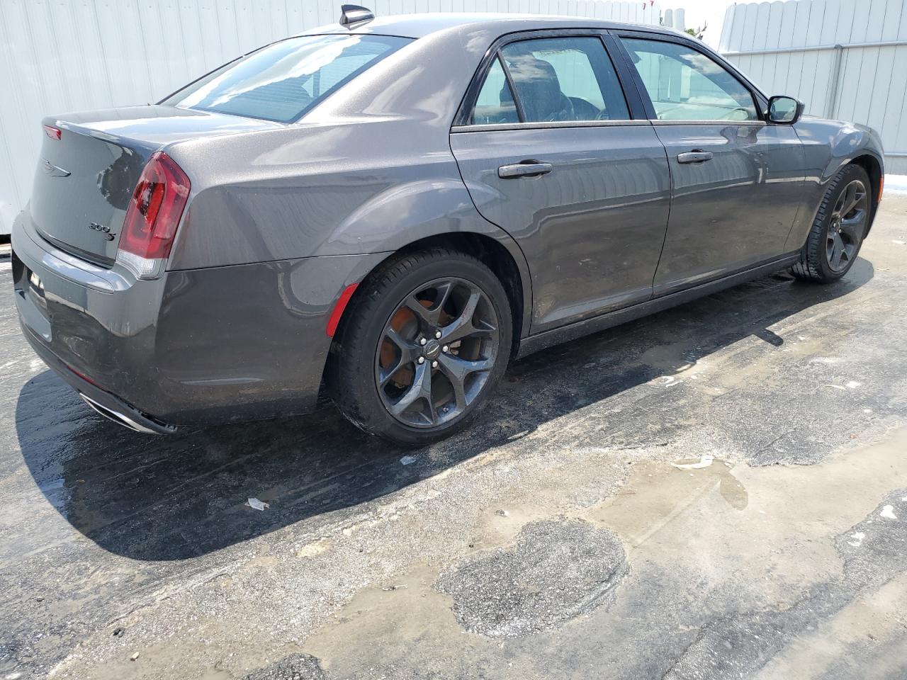 2023 Chrysler 300 S VIN: 2C3CCABG8PH569533 Lot: 66387734