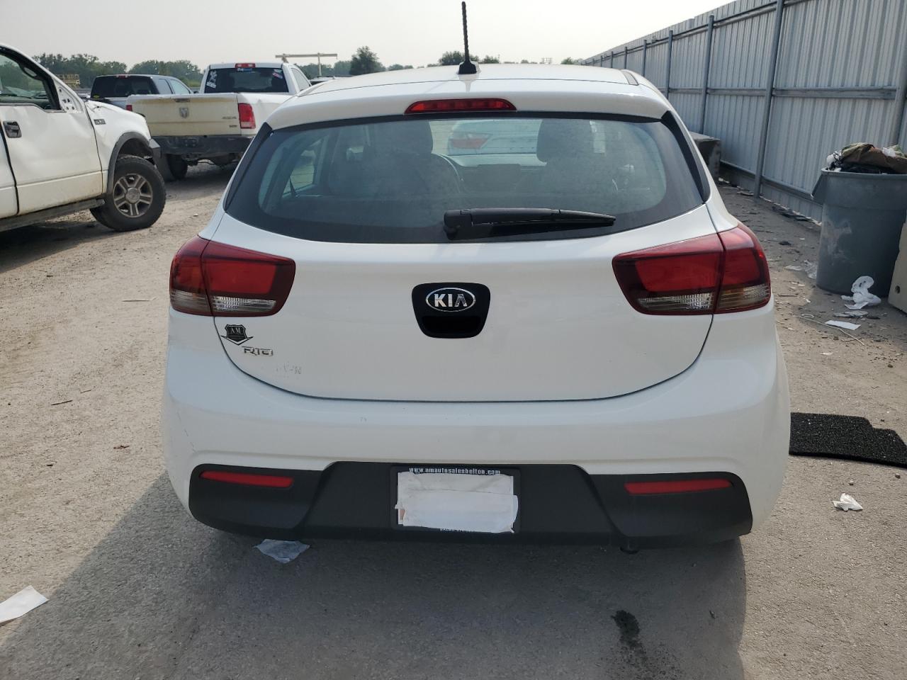 3KPA25AB2JE062858 2018 Kia Rio Lx