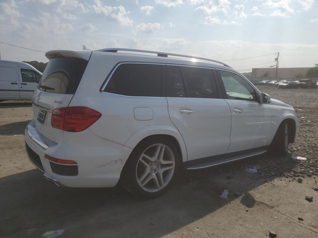 2015 Mercedes-Benz Gl 550 4Matic VIN: 4JGDF7DE0FA557584 Lot: 68367984