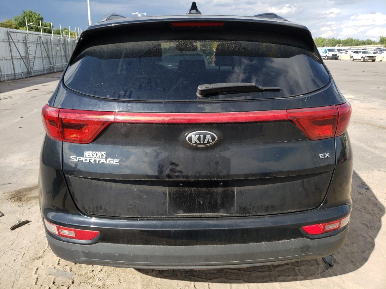 KNDPNCAC8J7428272 2018 Kia Sportage Ex