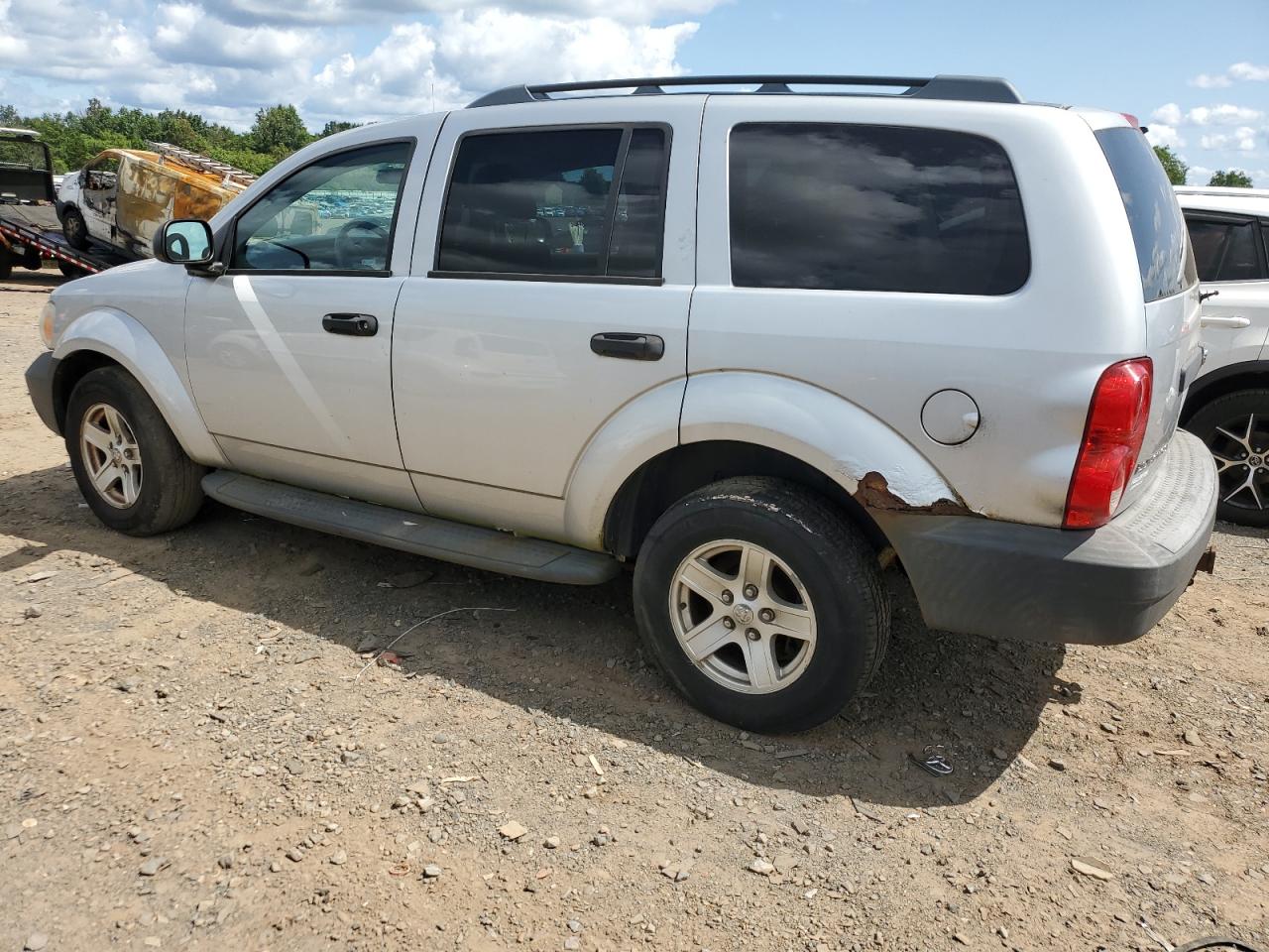 1D8HB38N17F502202 2007 Dodge Durango Sxt