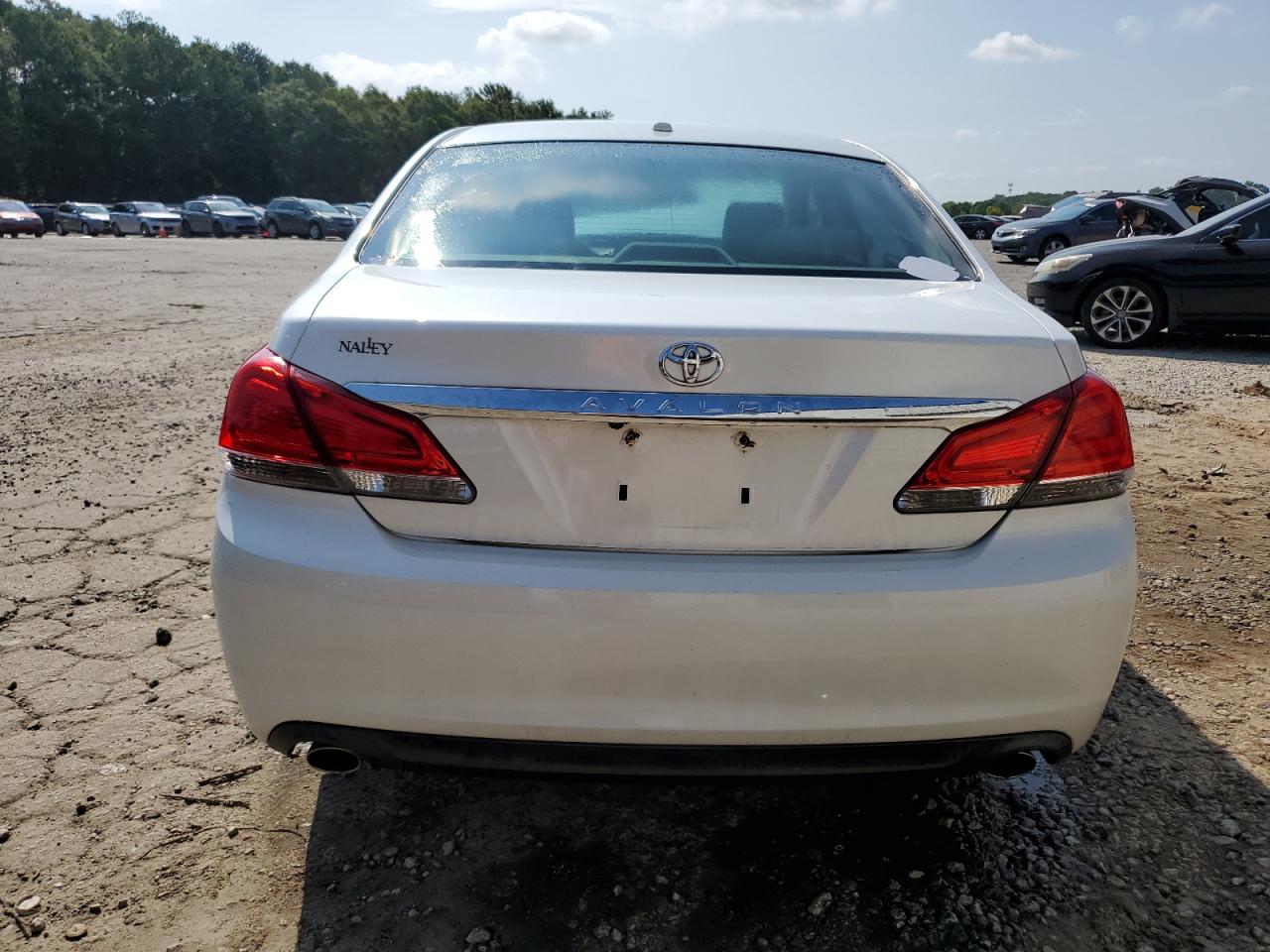 4T1BK3DB2BU394477 2011 Toyota Avalon Base