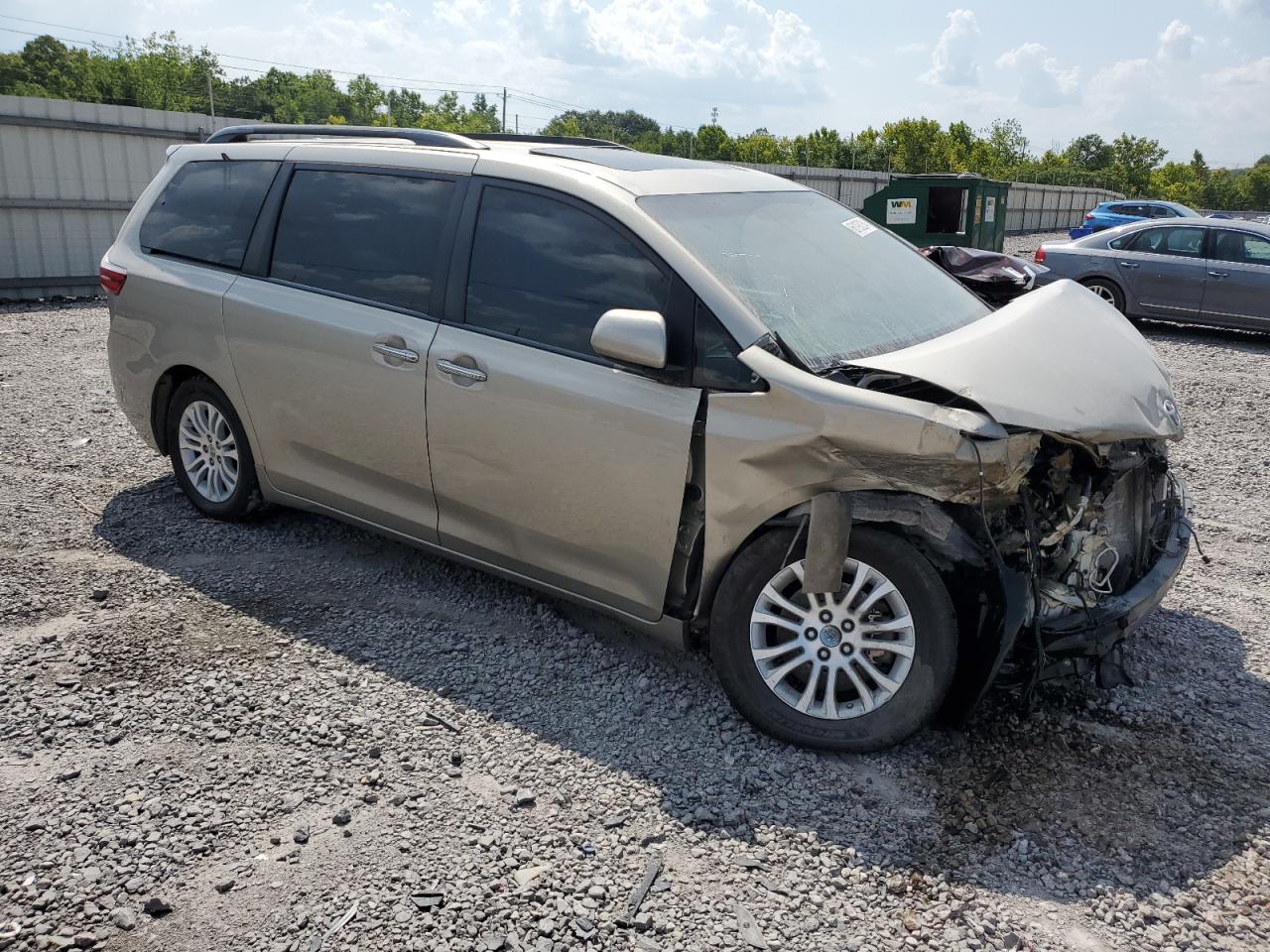 5TDYK3DC4GS743240 2016 Toyota Sienna Xle