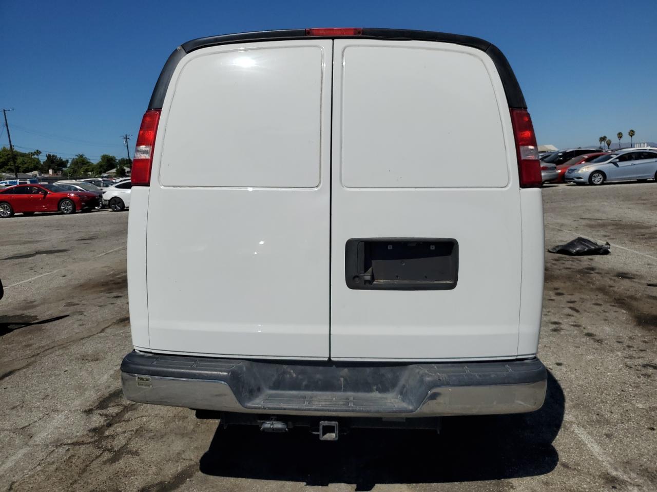 1GCWGAF75N1182652 2022 Chevrolet Express G2500