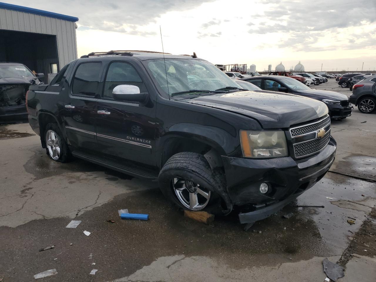 2011 Chevrolet Avalanche Ltz VIN: 3GNTKGE37BG384285 Lot: 67642704