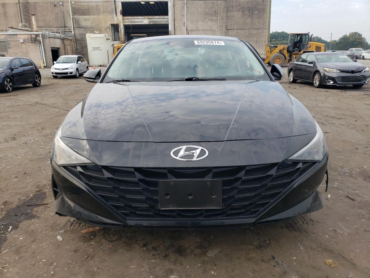 5NPLL4AG8MH010999 2021 Hyundai Elantra Se