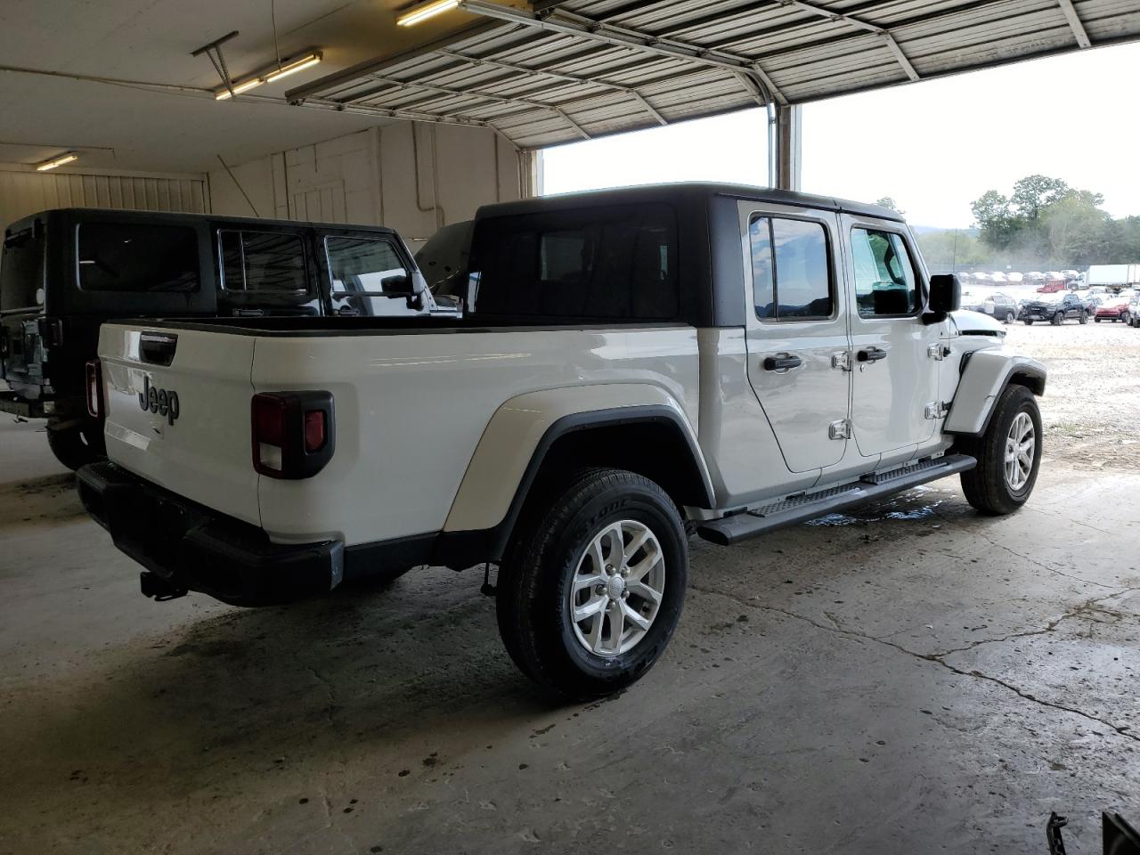 2023 Jeep Gladiator Sport VIN: 1C6HJTAG2PL520083 Lot: 66798143