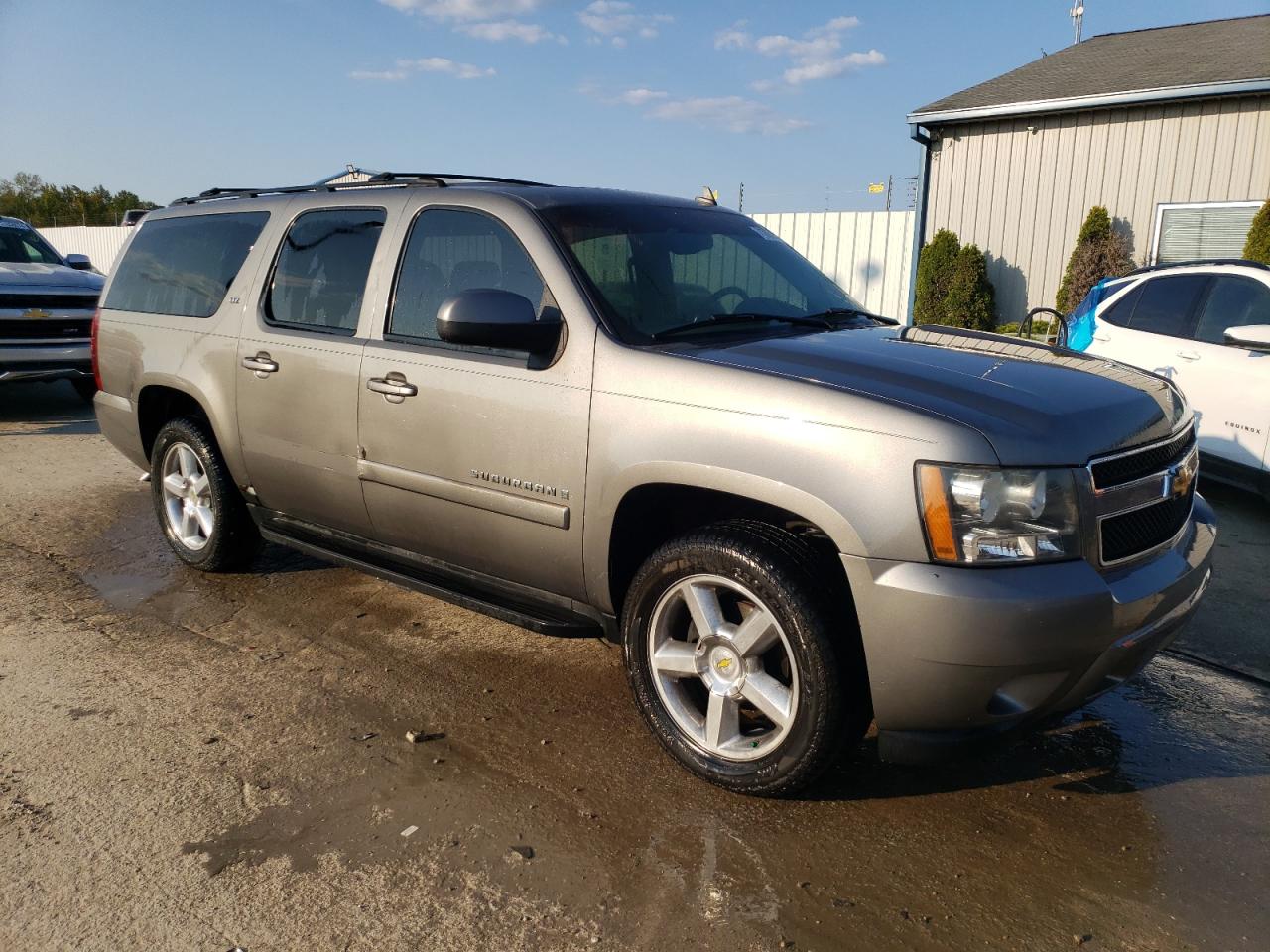 2007 Chevrolet Suburban K1500 VIN: 1GNFK16327J235443 Lot: 71097344