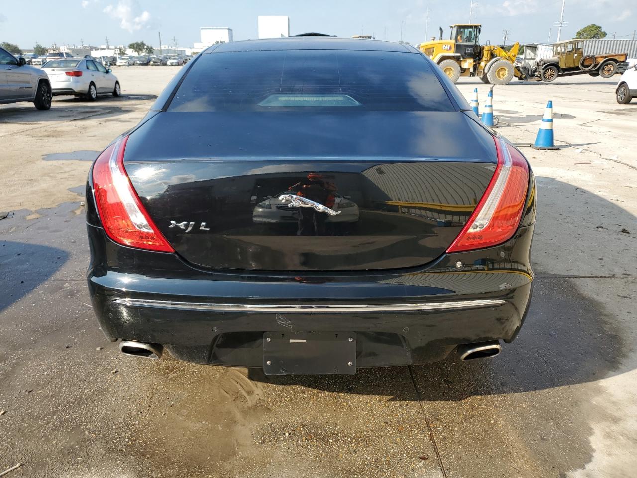 SAJWA2GB3CLV25696 2012 Jaguar Xjl