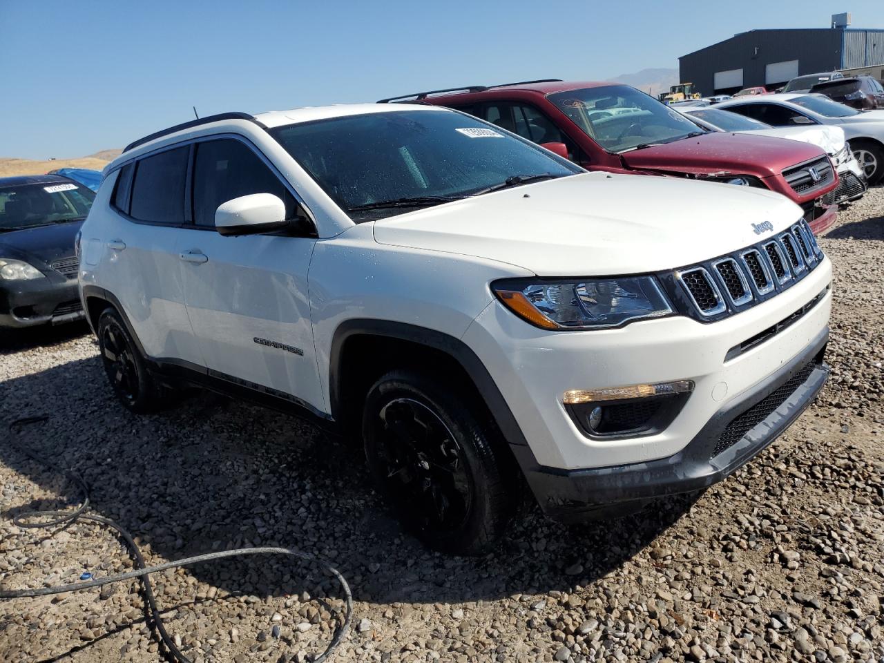 3C4NJCBB8JT124539 2018 Jeep Compass Latitude