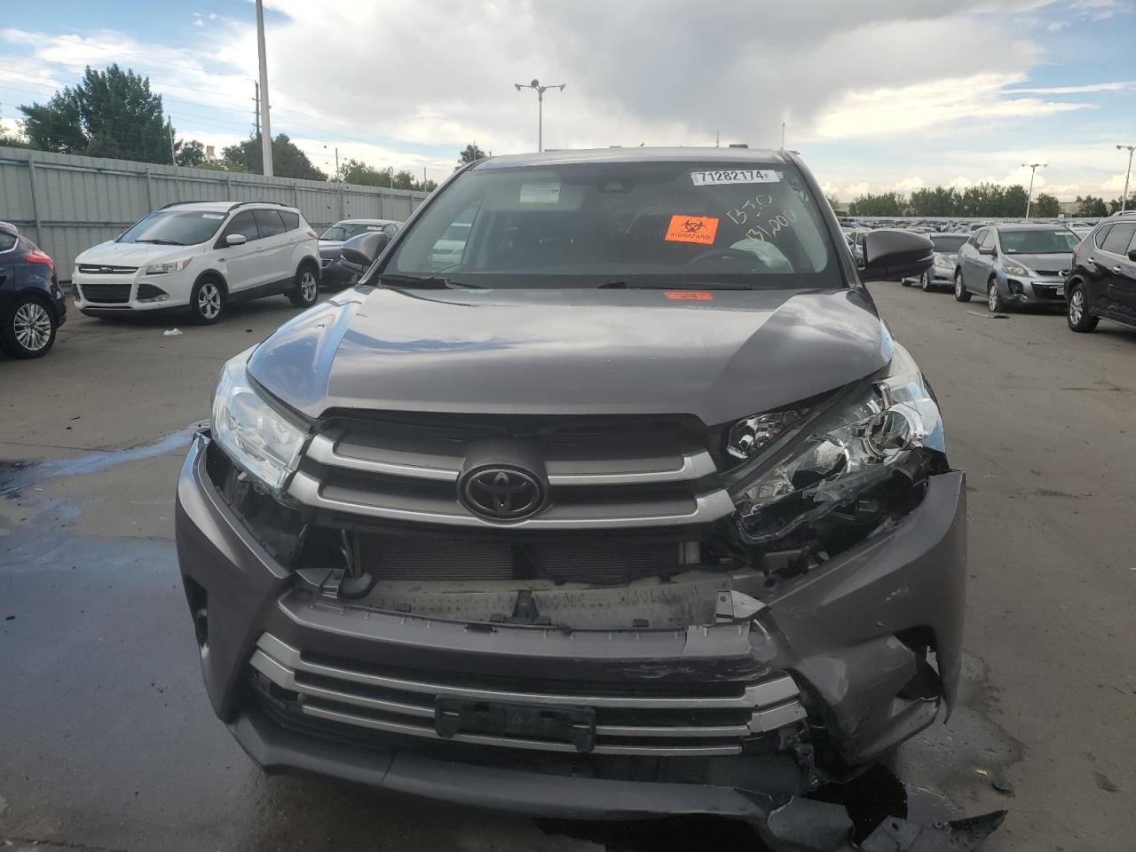 5TDBZRFHXJS880445 2018 Toyota Highlander Le