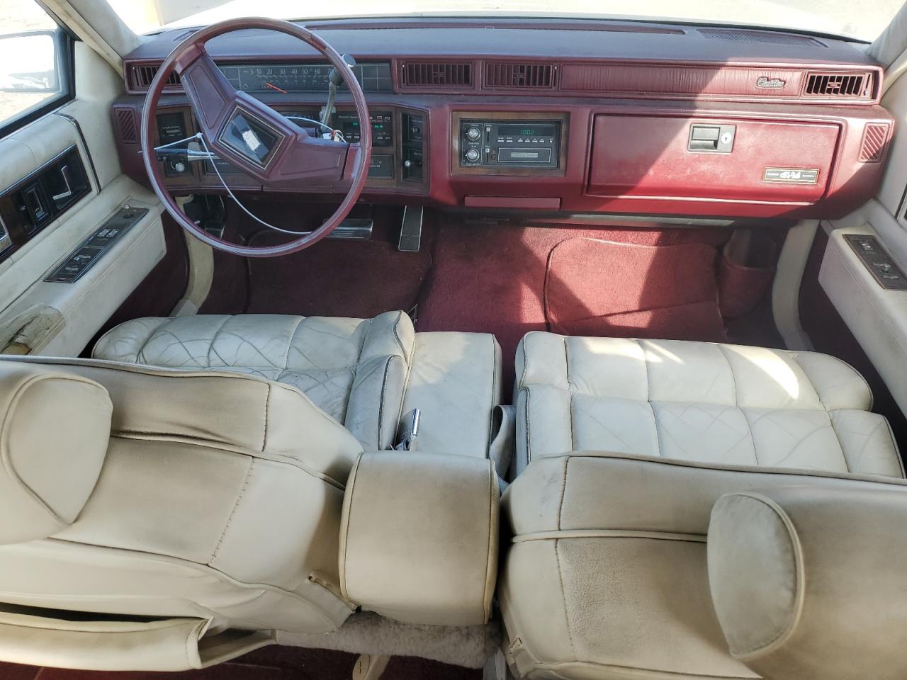 1986 Cadillac Deville Base VIN: 1G6CD4785G4323082 Lot: 73018524