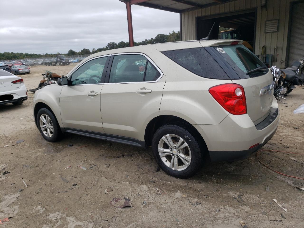 2014 Chevrolet Equinox Ls VIN: 1GNALAEKXEZ104646 Lot: 72977314