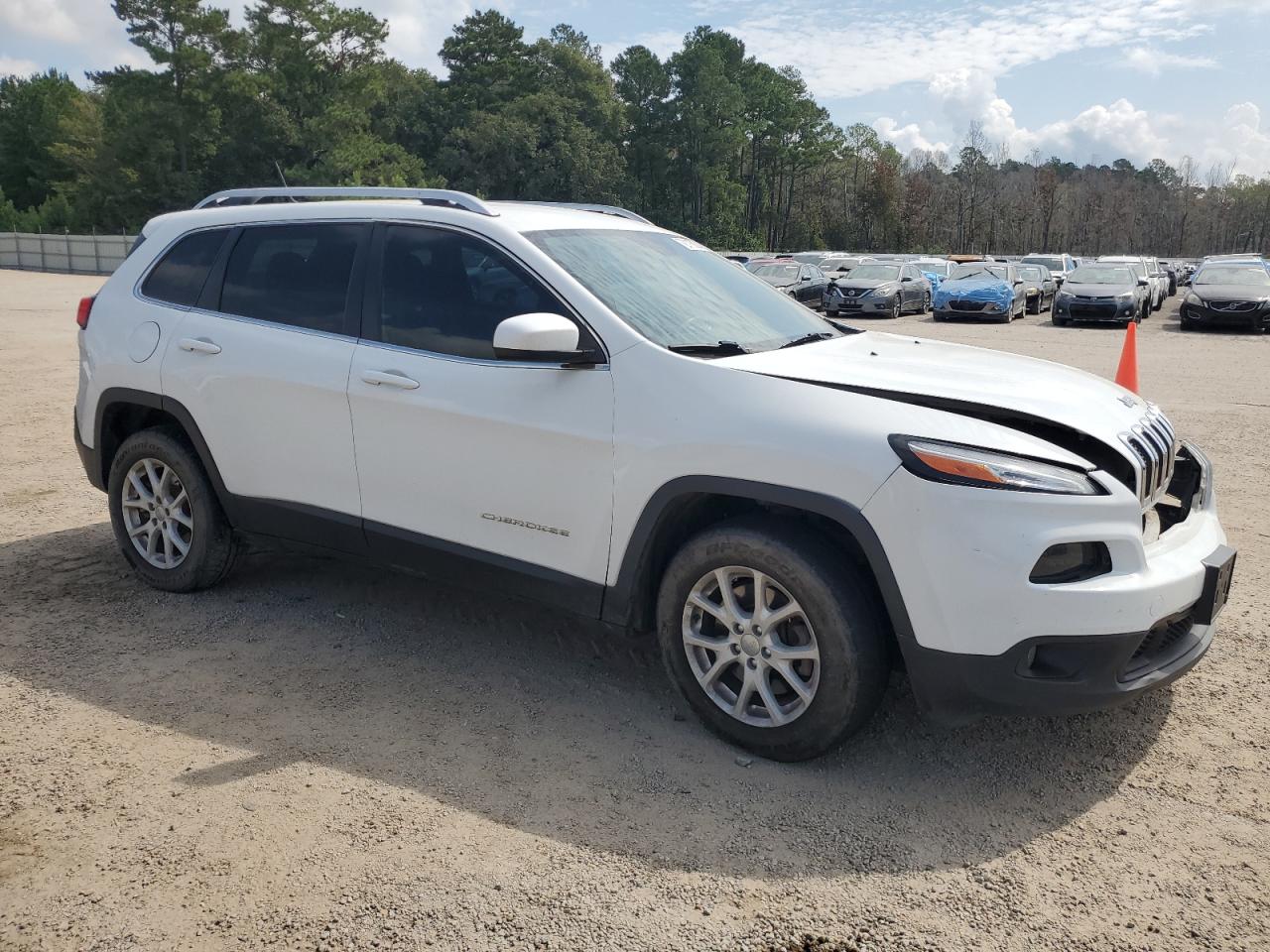 2014 Jeep Cherokee Latitude VIN: 1C4PJMCB4EW308227 Lot: 80517094