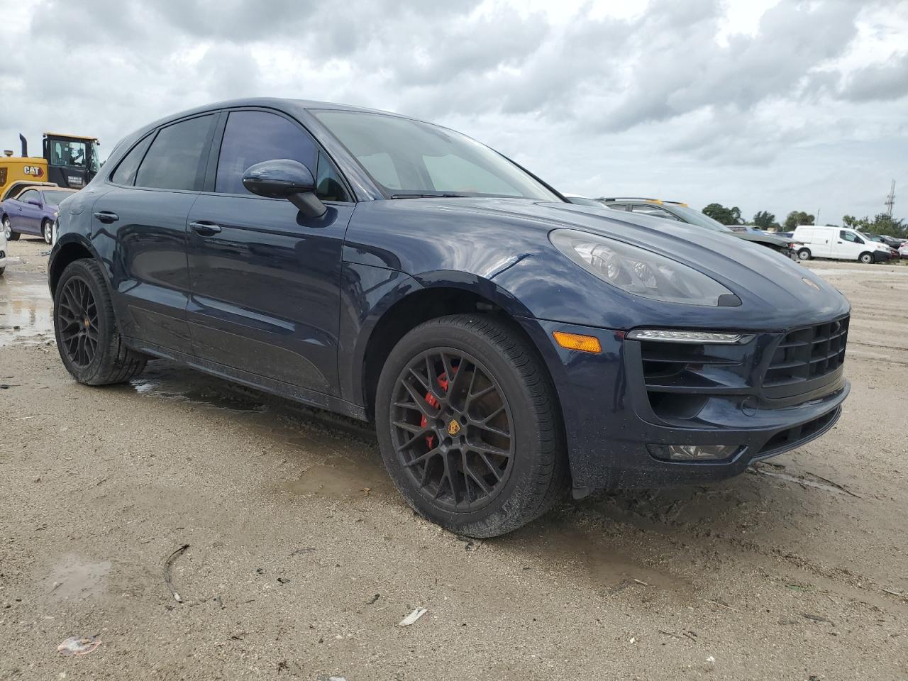 WP1AG2A57HLB52758 2017 Porsche Macan Gts