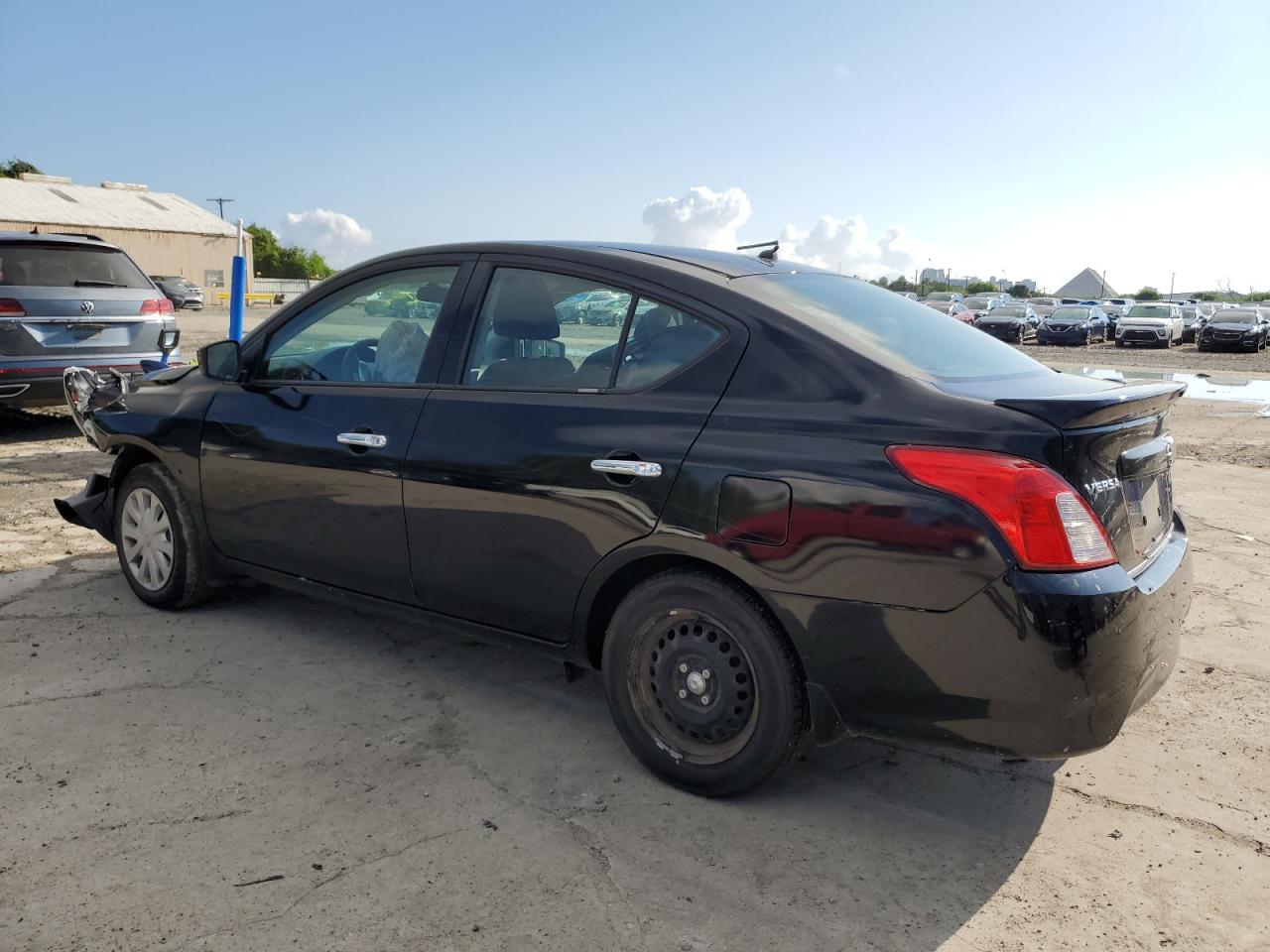 2017 Nissan Versa S VIN: 3N1CN7AP3HL886271 Lot: 73021744