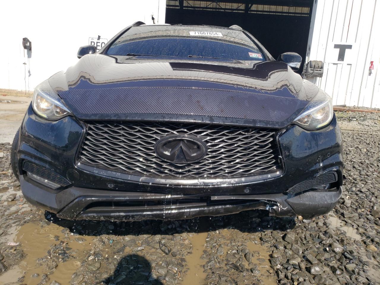 2017 Infiniti Qx30 Base VIN: SJKCH5CR0HA037081 Lot: 71607854