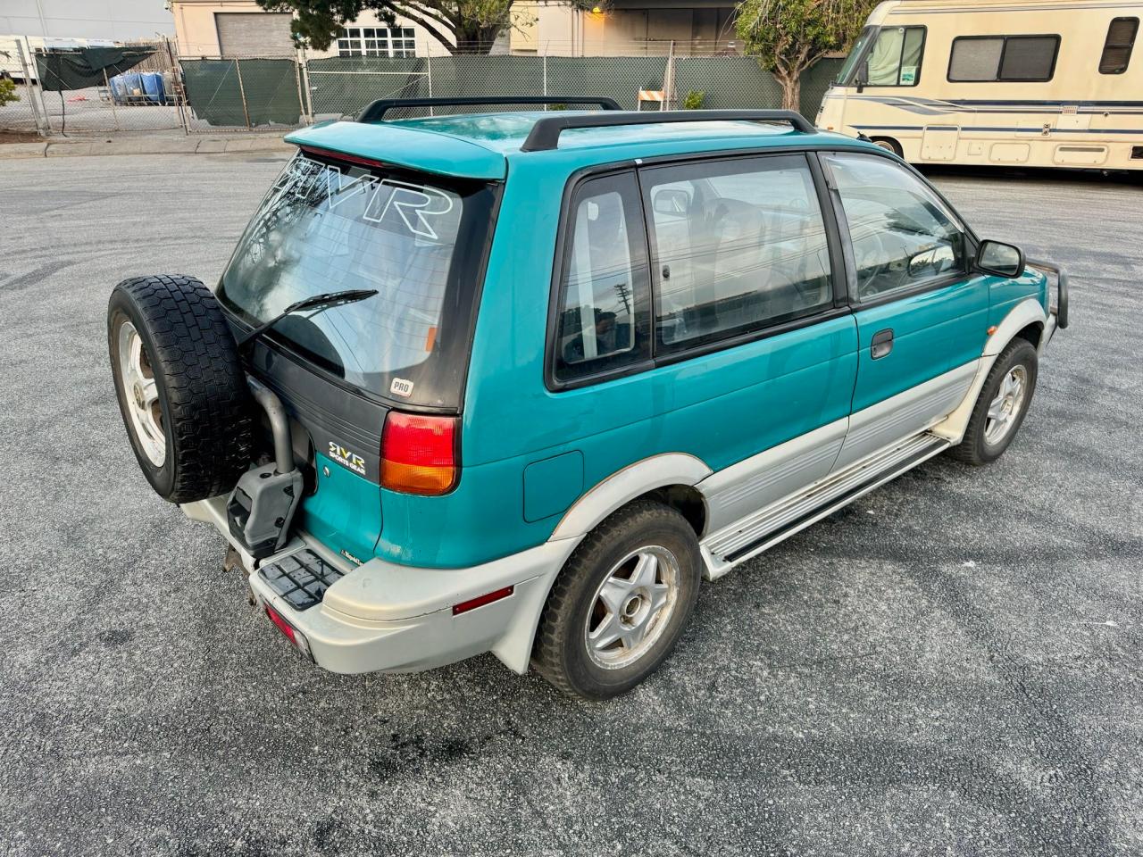 1994 Mitsubishi Rvr VIN: N23W5116337 Lot: 70933974