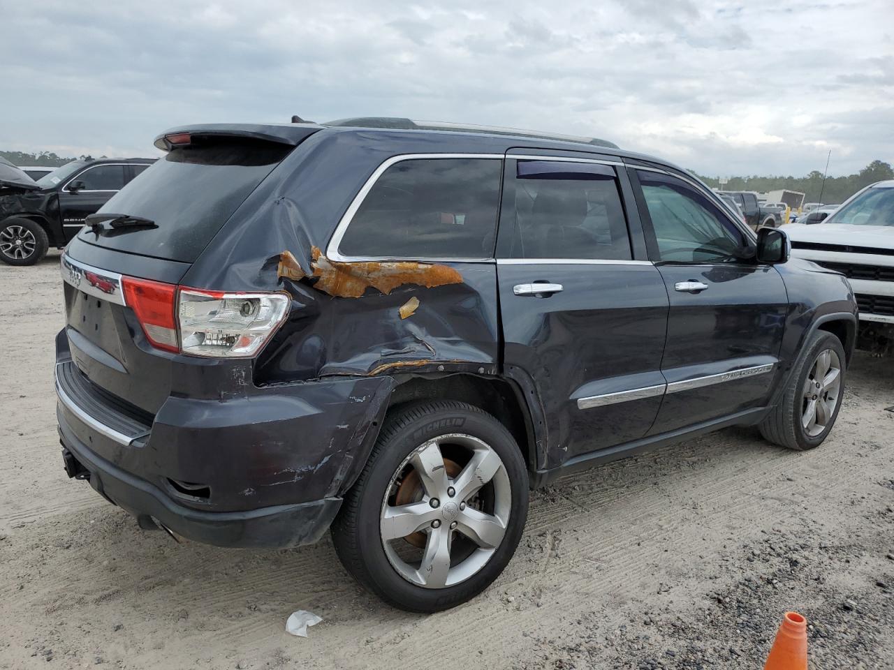 2012 Jeep Grand Cherokee Overland VIN: 1C4RJECG2CC275043 Lot: 70743774