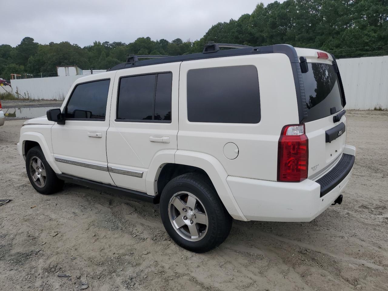 2010 Jeep Commander Sport VIN: 1J4RH4GK2AC140964 Lot: 68311584