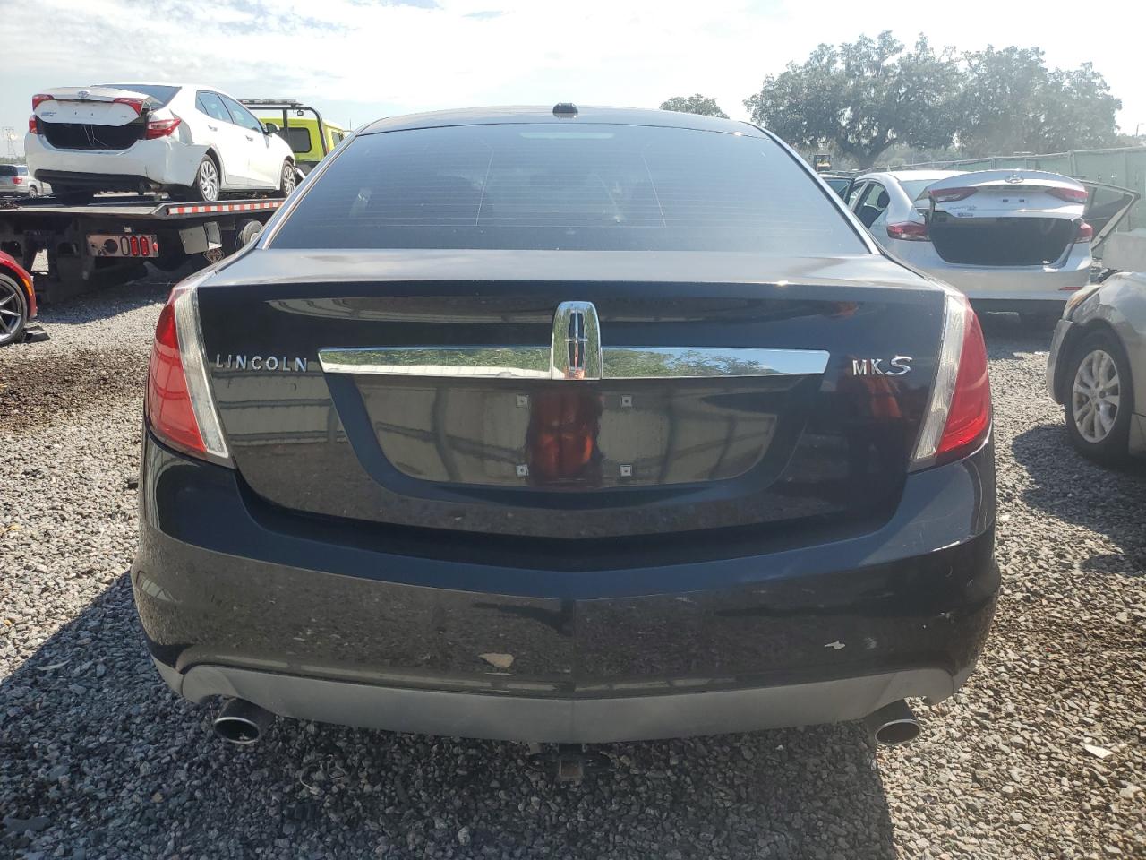 1LNHL9DR4BG600288 2011 Lincoln Mks