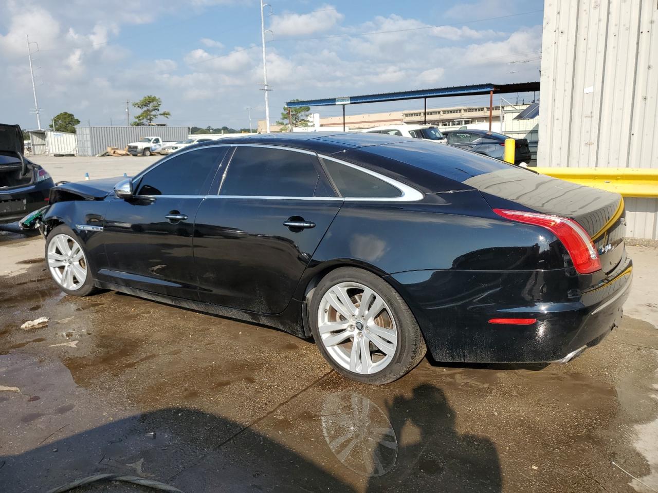 SAJWA2GB3CLV25696 2012 Jaguar Xjl