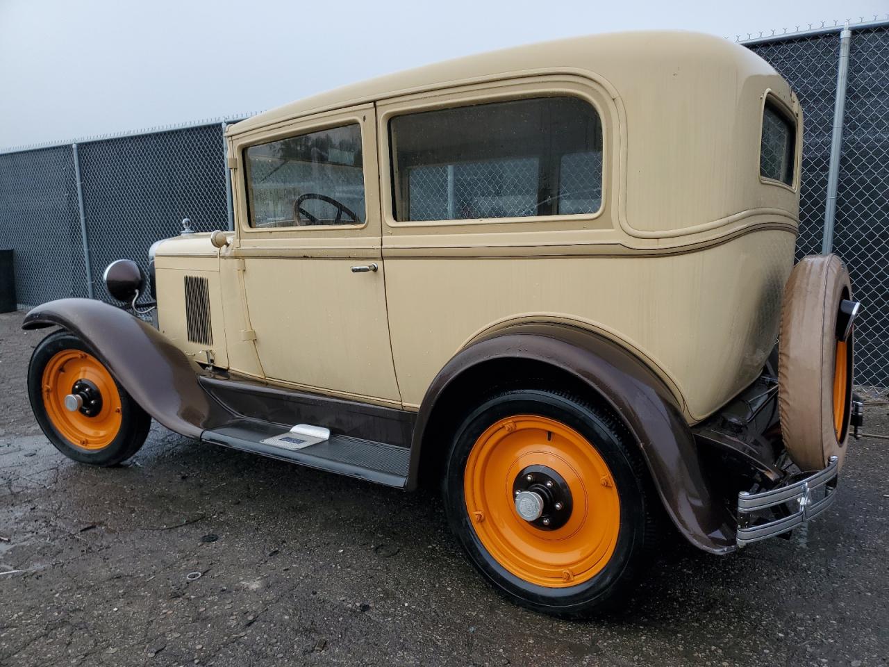 1108242 1929 Chevrolet Sedan