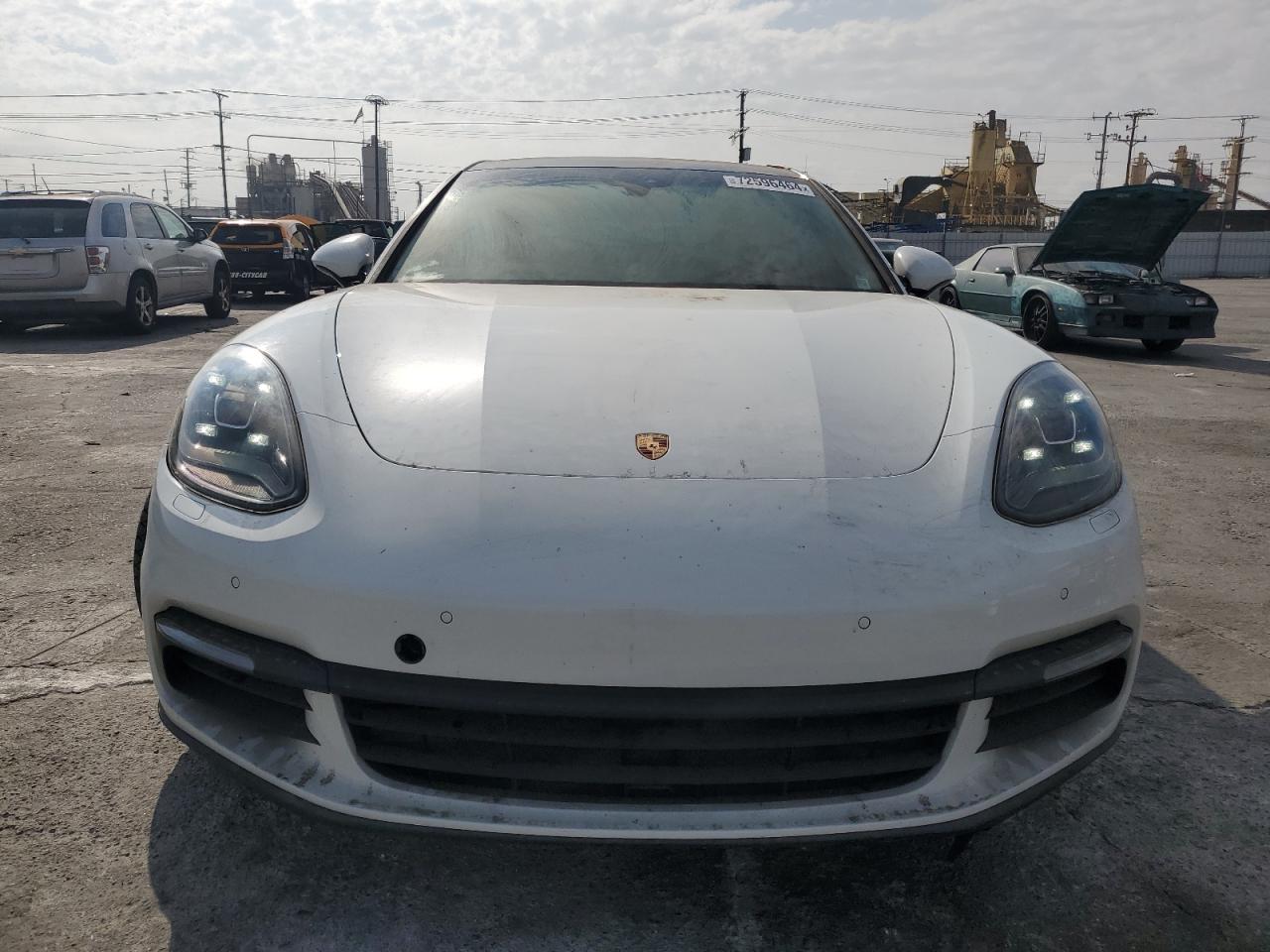 WP0AA2A79HL100942 2017 Porsche Panamera 2