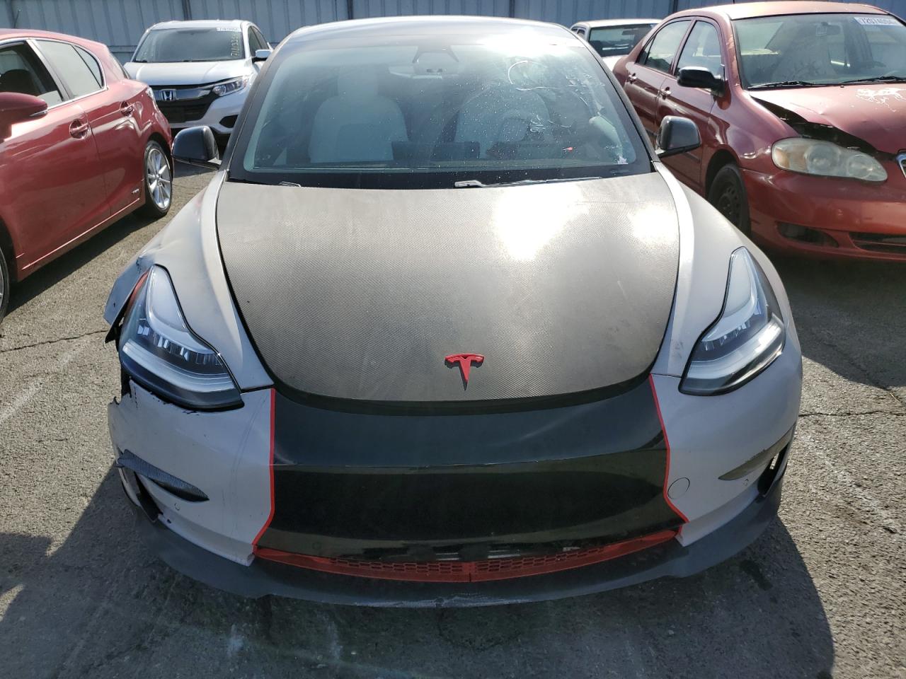 5YJ3E1EBXJF055993 2018 Tesla Model 3