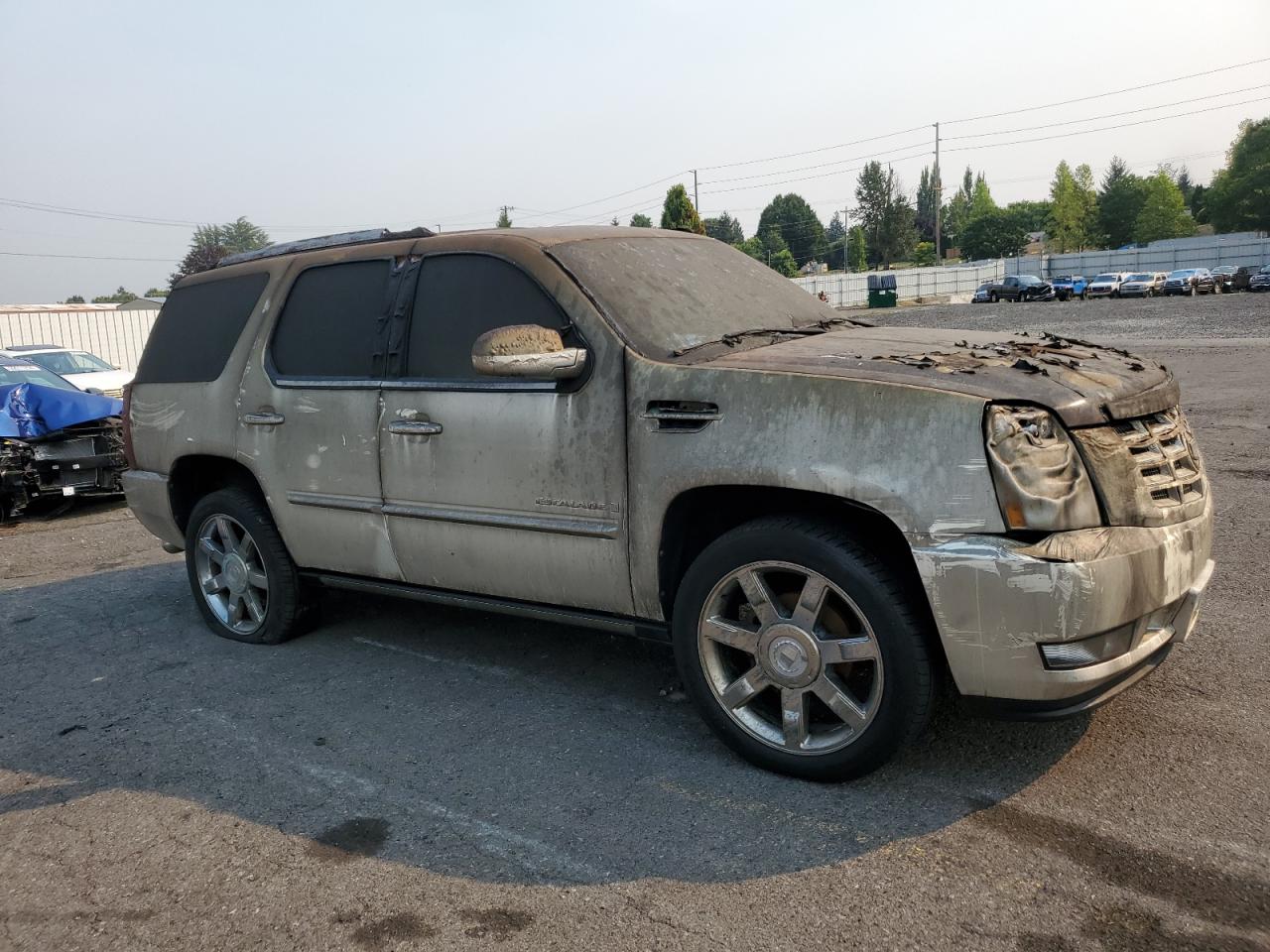 2007 Cadillac Escalade Luxury VIN: 1GYFK63817R427812 Lot: 69677634