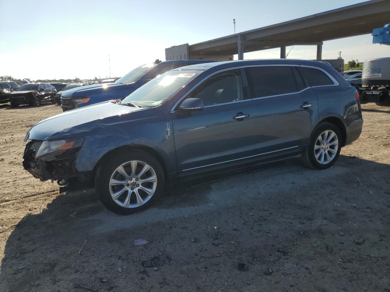 2LMHJ5FK3JBL01111 2018 Lincoln Mkt