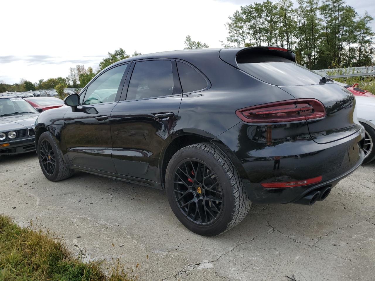 WP1AG2A59HLB50185 2017 Porsche Macan Gts