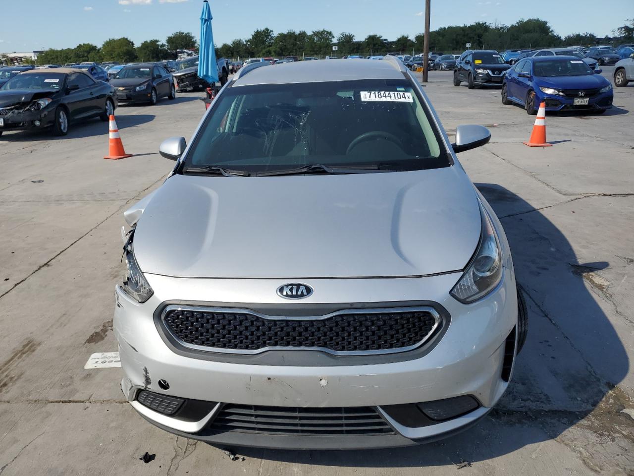 KNDCB3LC5J5170082 2018 Kia Niro Fe