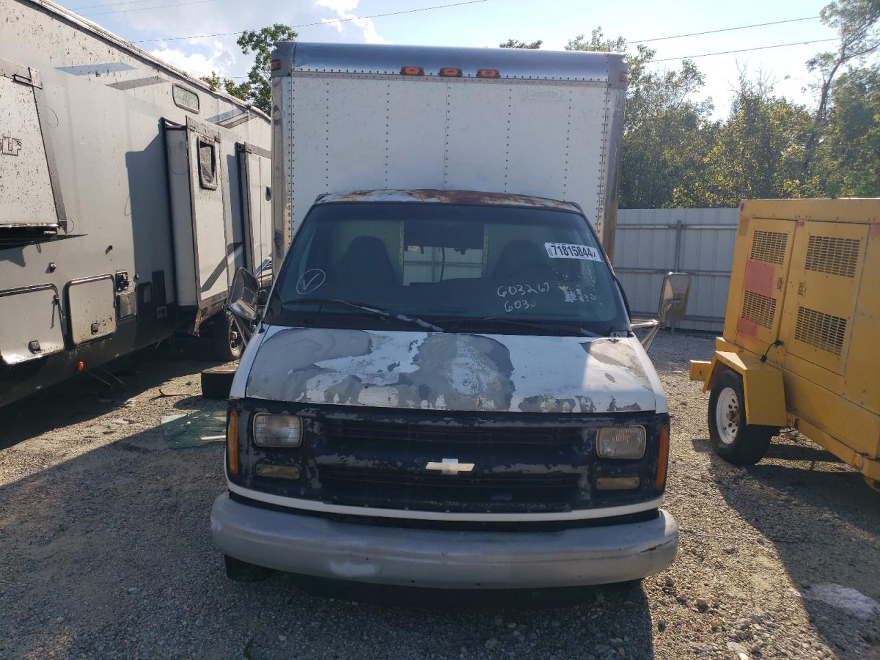 1999 Chevrolet Express G3500 VIN: 1GBJG31RXX1020246 Lot: 71815844