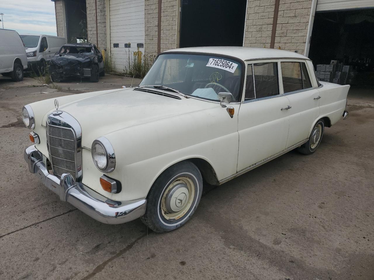 190DC041139D 1963 Mercedes-Benz 190D