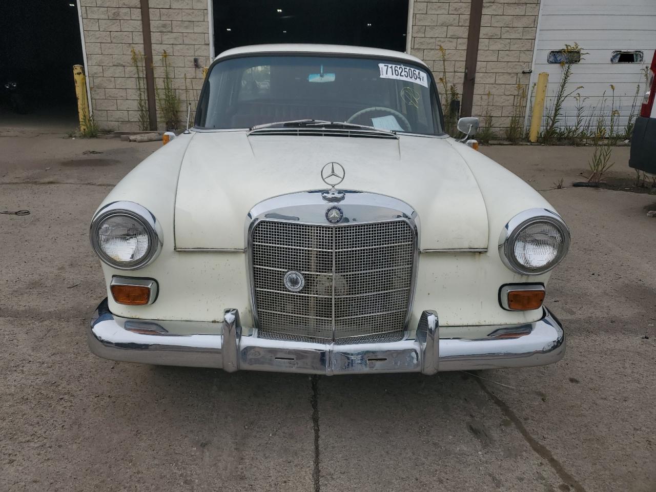 190DC041139D 1963 Mercedes-Benz 190D