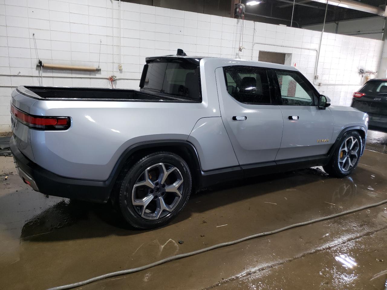 7FCTGAAA3PN017193 2023 Rivian R1T Adventure