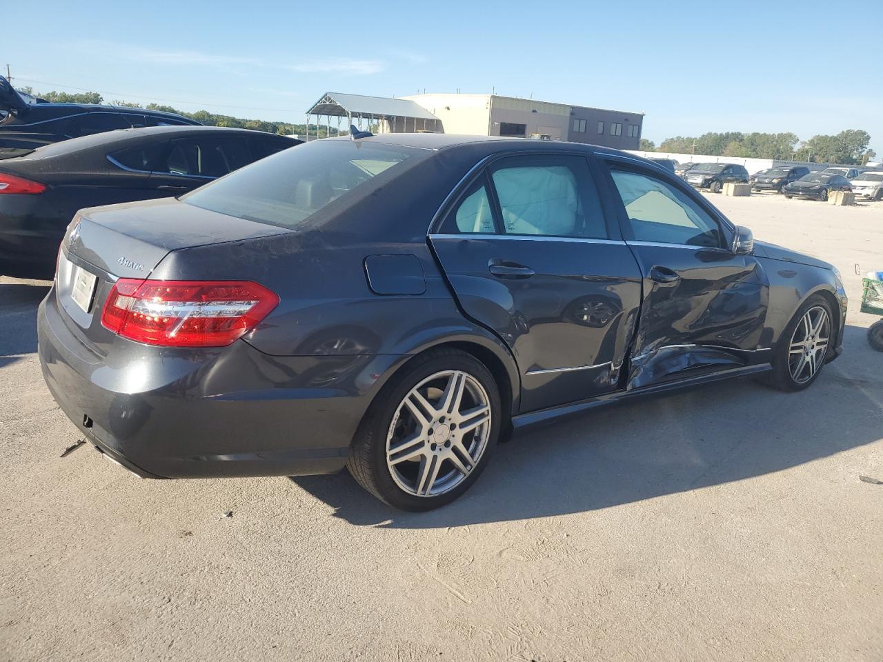 WDDHF8HB3AA102870 2010 Mercedes-Benz E 350 4Matic