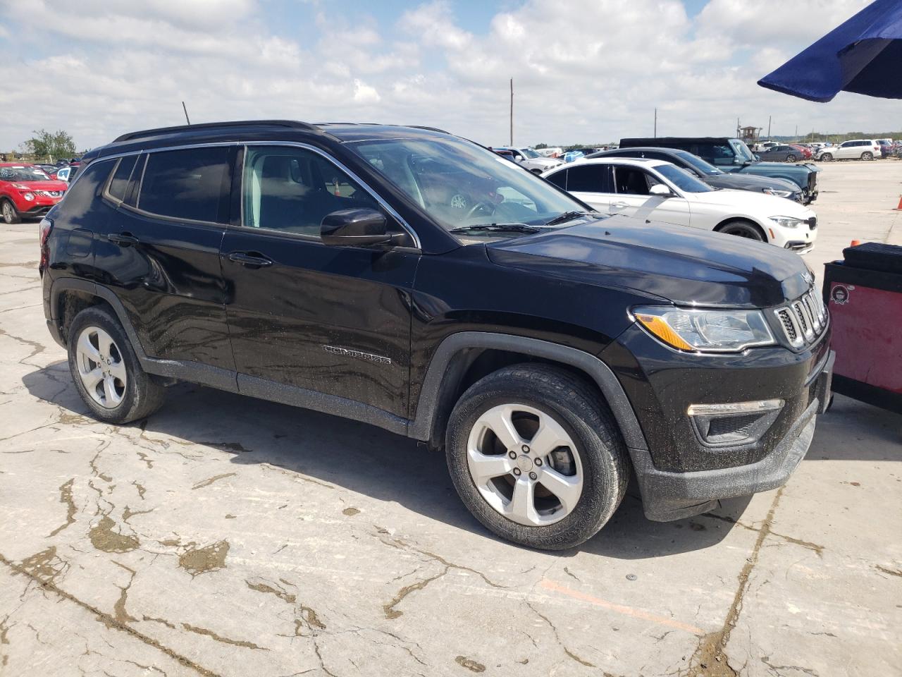 3C4NJCBB9JT226433 2018 Jeep Compass Latitude