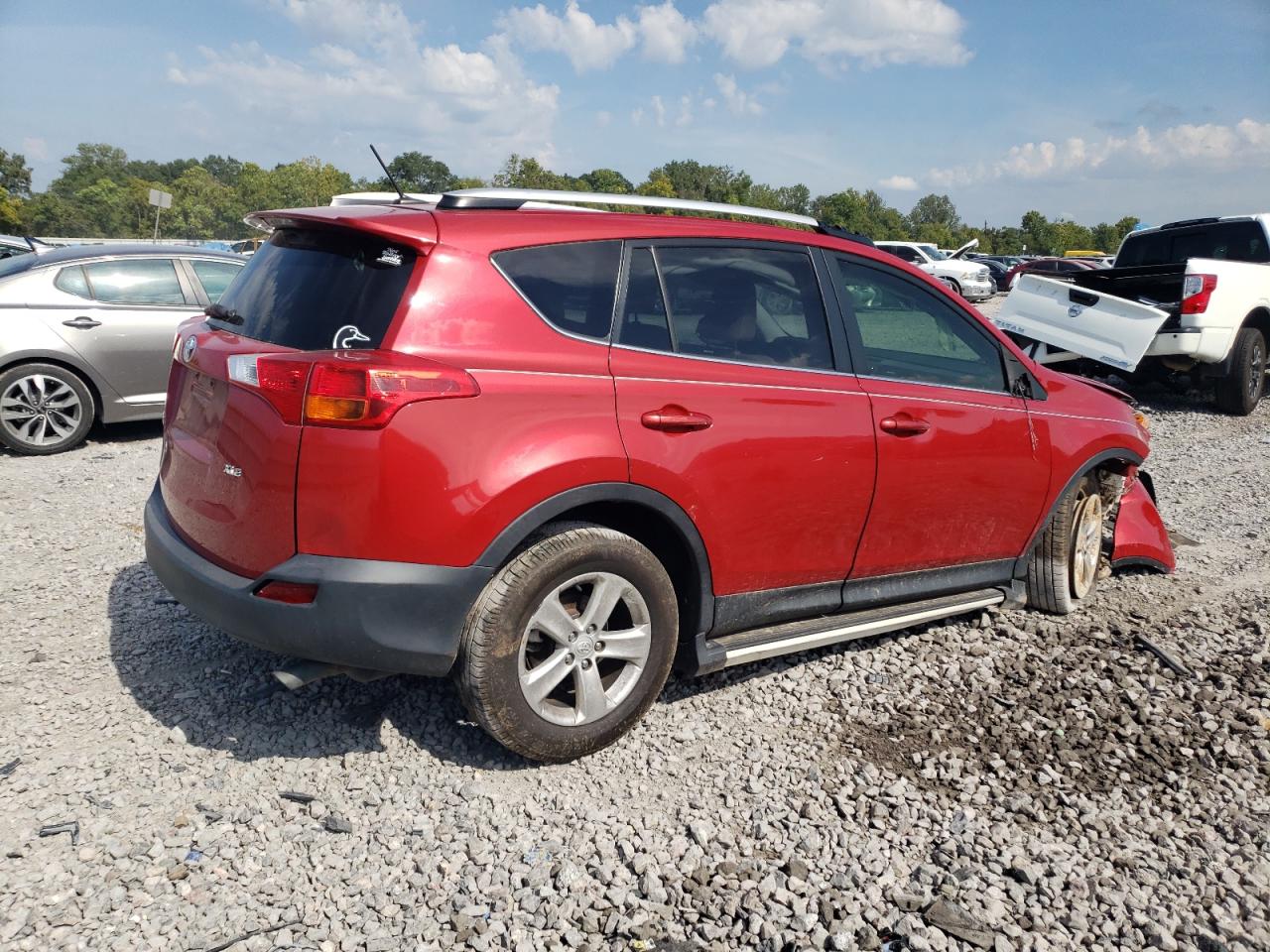 JTMWFREV1ED027709 2014 Toyota Rav4 Xle