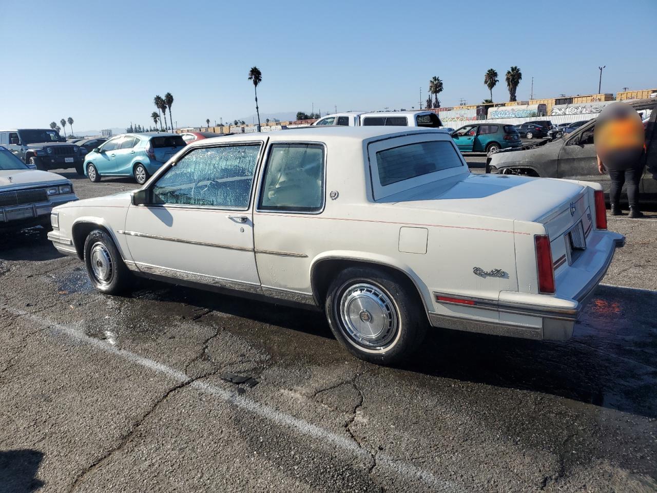 1988 Cadillac Deville VIN: 1G6CD1151J4312164 Lot: 73018754