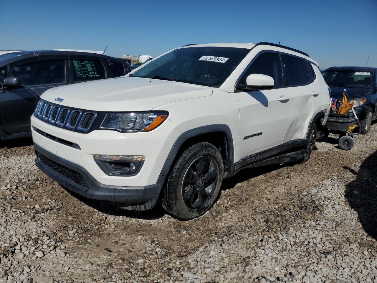 3C4NJCBB8JT124539 2018 Jeep Compass Latitude