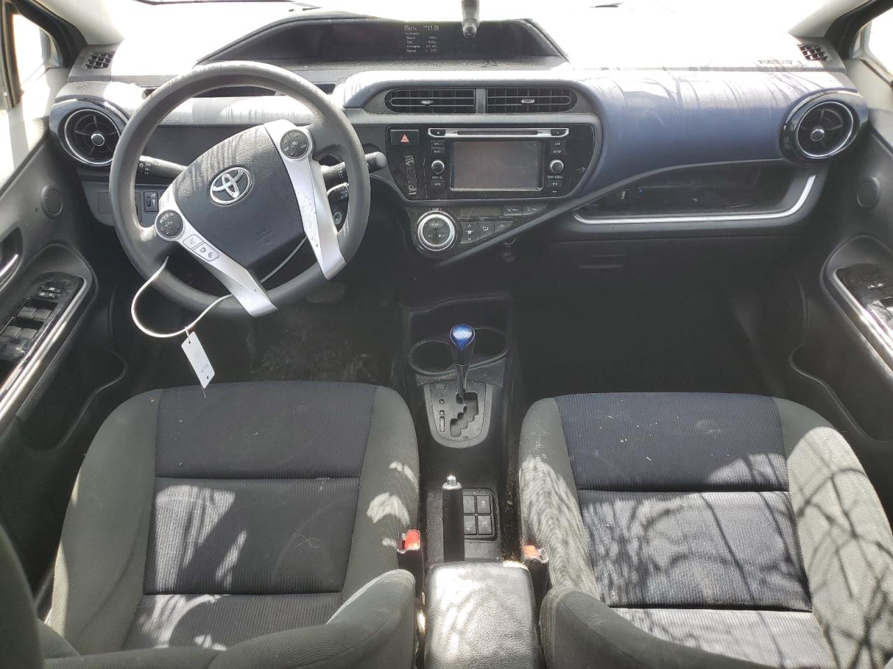 JTDKDTB34G1136870 2016 Toyota Prius C