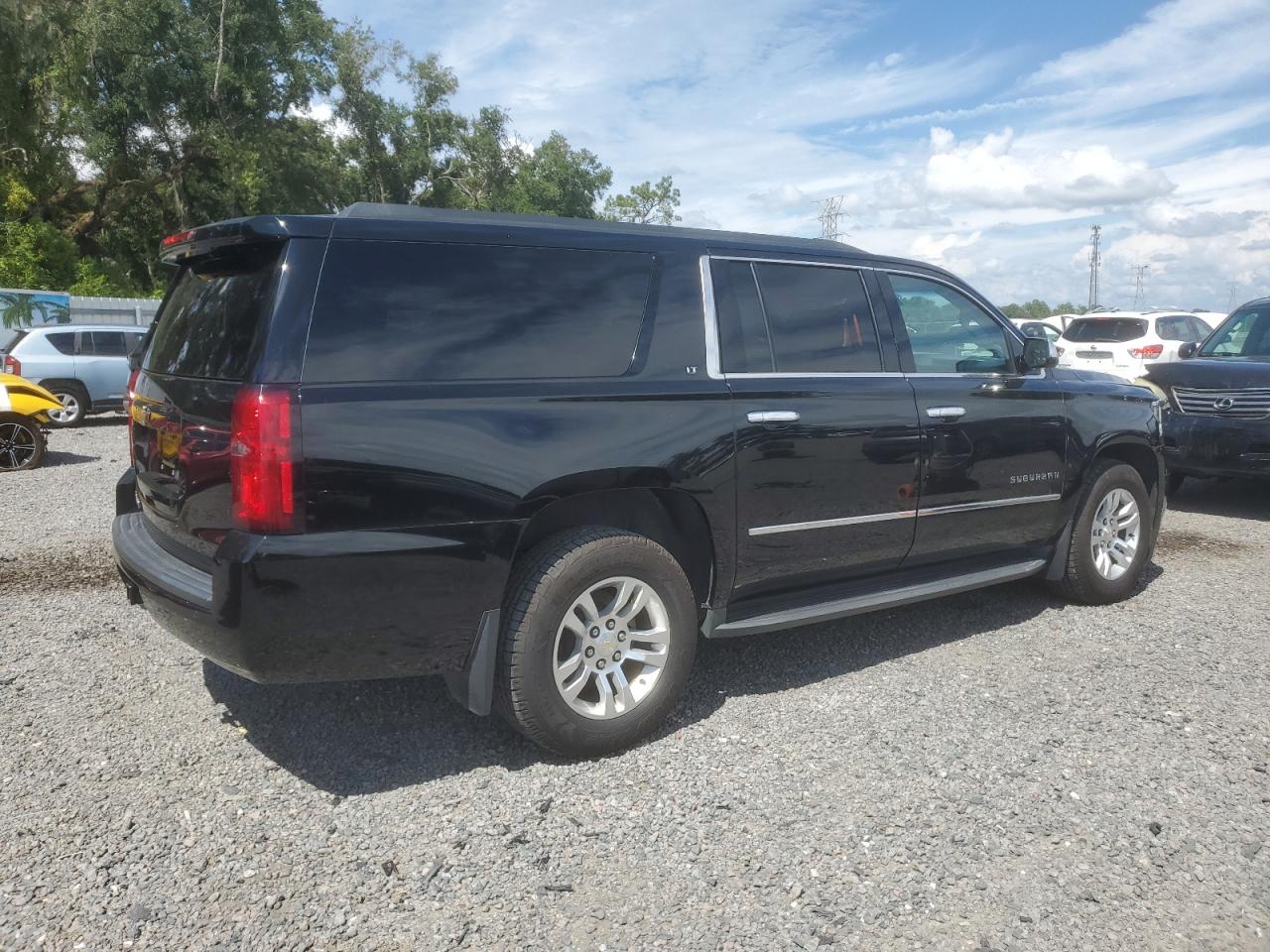 2015 Chevrolet Suburban K1500 Lt VIN: 1GNSKJKC3FR599732 Lot: 70787324