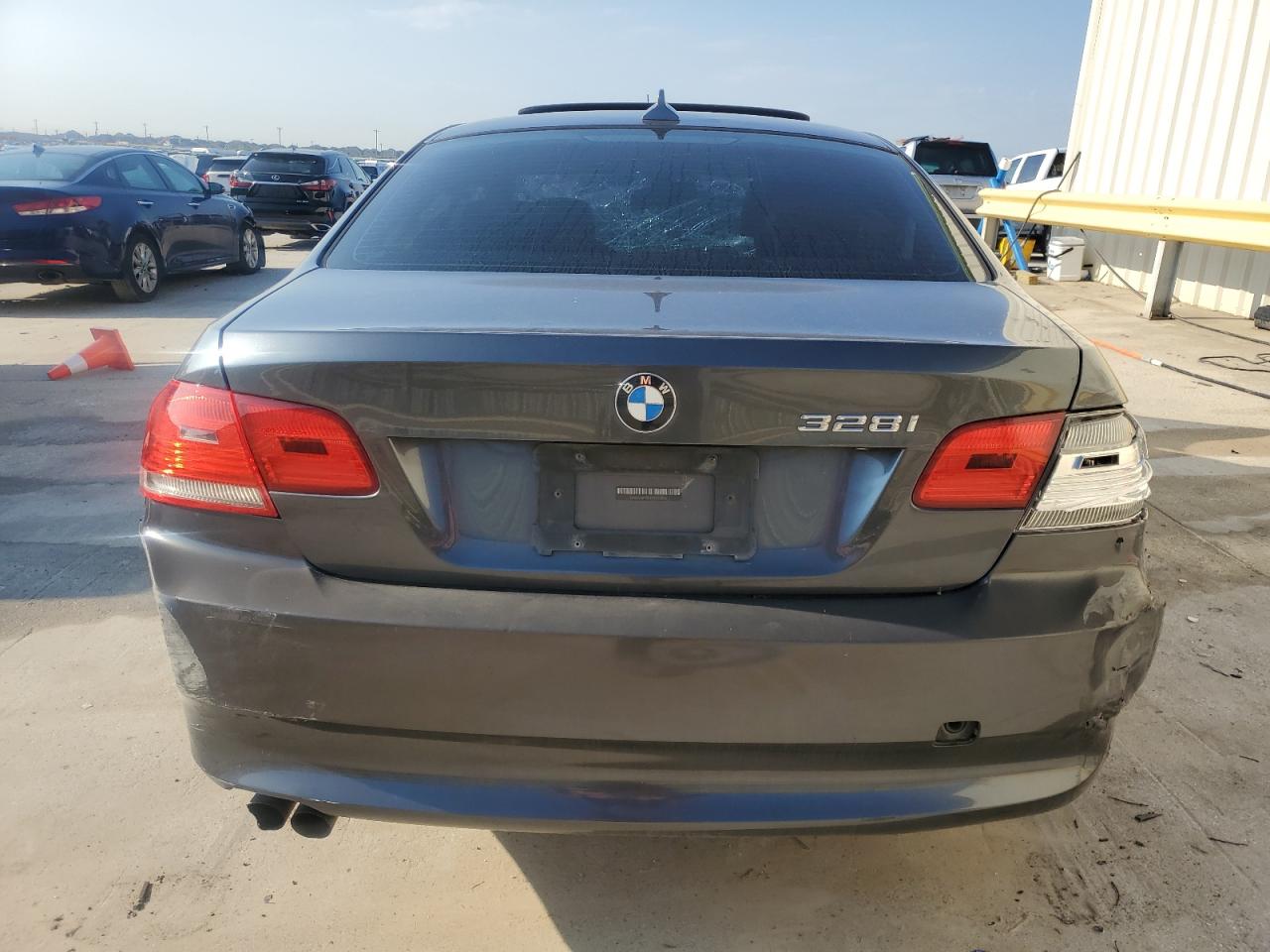 WBAWB33537PV73096 2007 BMW 328 I